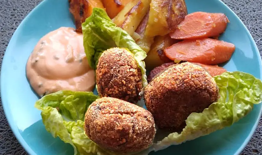 Mushroom meatballs with oatmeal